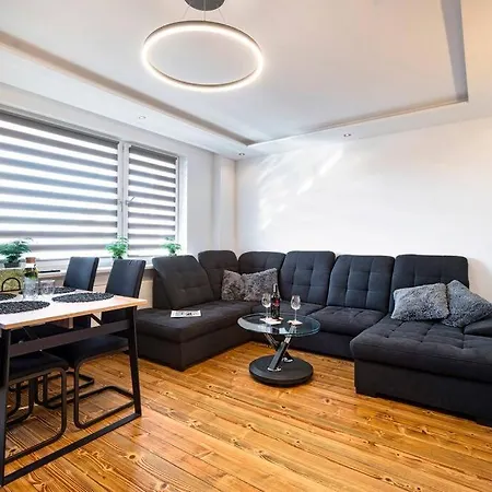 Luxury 88 M2, 3 Bedrooms Living 公寓 卢布林