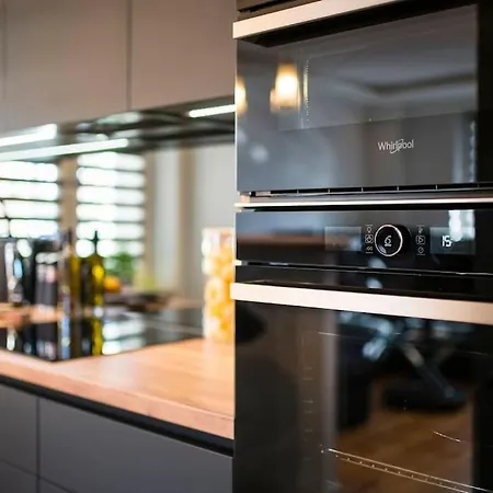 公寓 Luxury 88 M2, 3 Bedrooms Living *